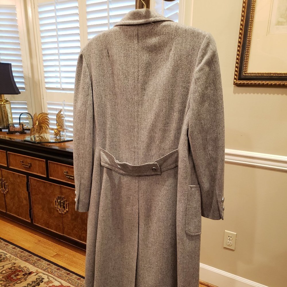 7 Designer Coats - Picture 4 of 15